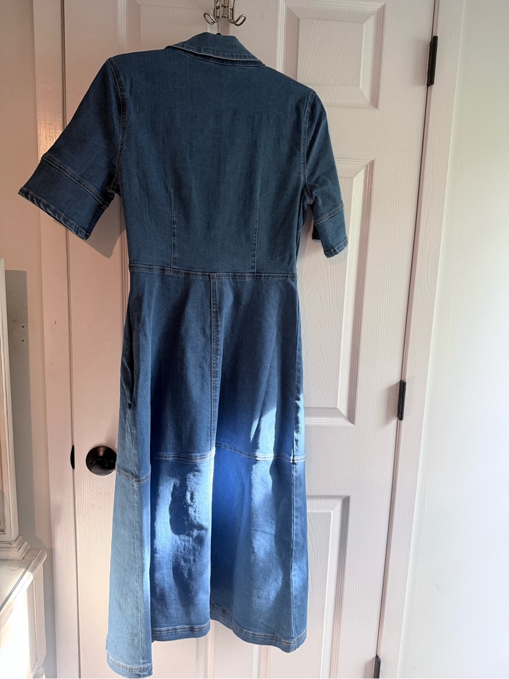 Avec Les Filles Blue Denim Collared Button-Front Midi Dress - Picture 4 of 4